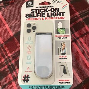 Stick on selfie 🤳 light